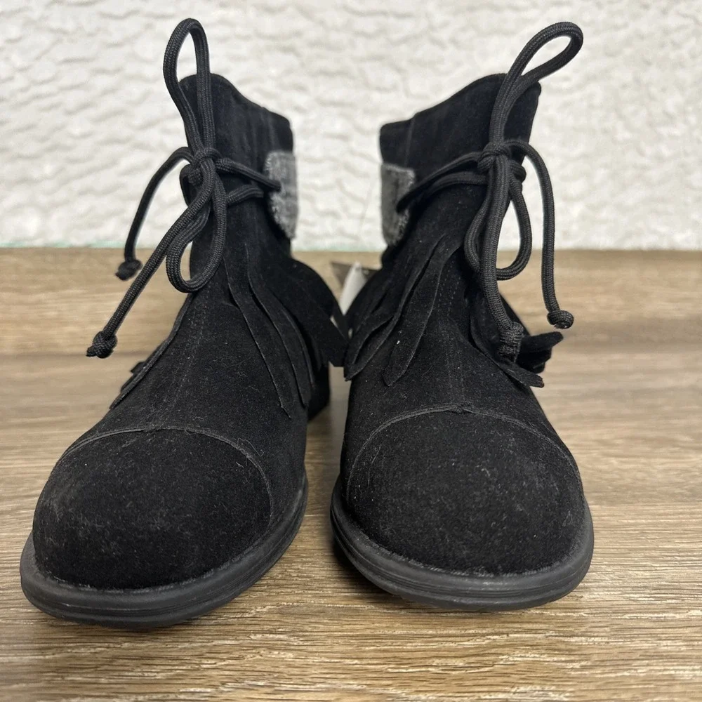 Muk Luks Water Resistant Fringe Ankle Boots Plaid Black Womens 11 NWT Cozy Cabin